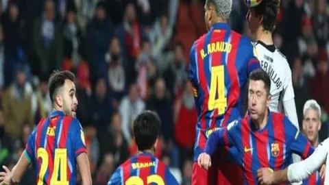 NBA新赛季首现50胜队伍，骑士连胜势头强劲，拓荒者遭逆转